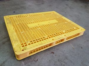 Gebruikte Plastic container pallets 1425x1120 dubbeldeks